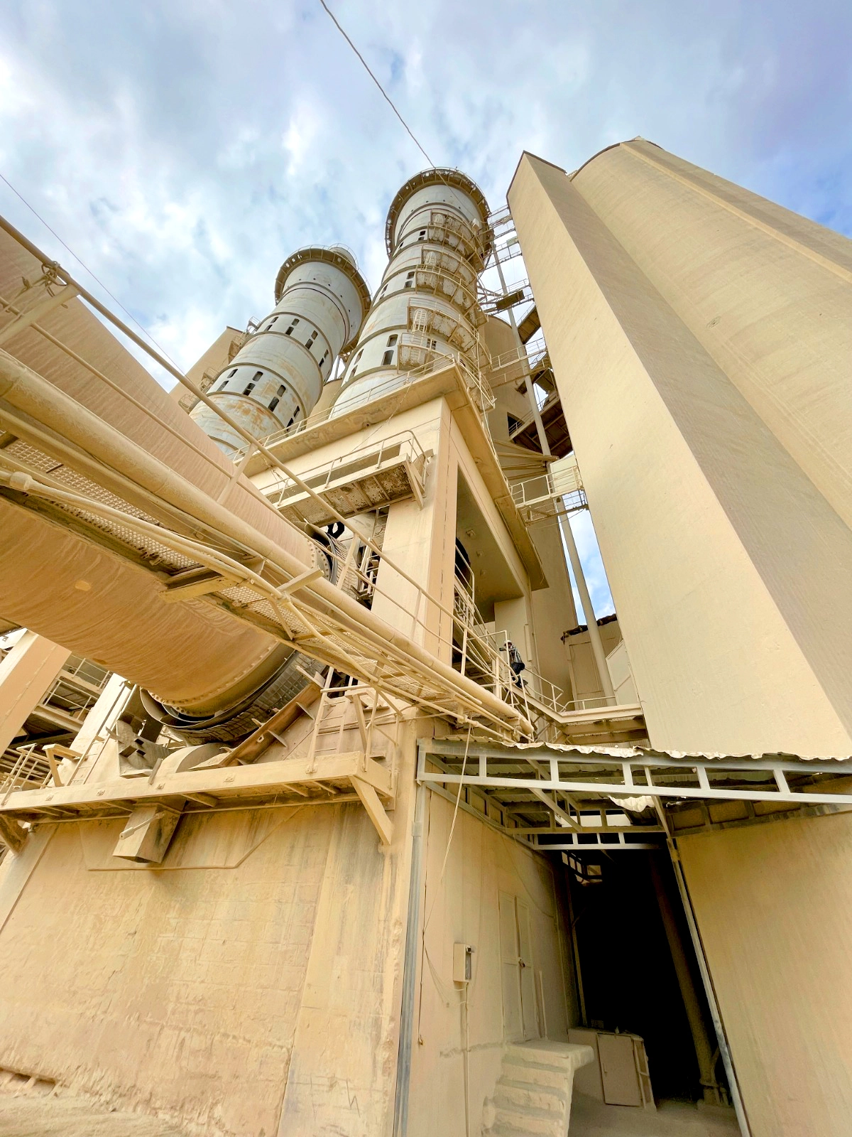 3314-01 Badush Iraq Cement 6